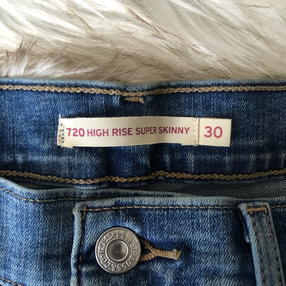 Levi’s 720 Distressed High Rise Skinny Jeans Sz.30